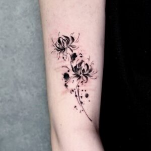 彼岸花のタトゥー写真