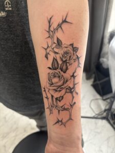 薔薇のタトゥー写真